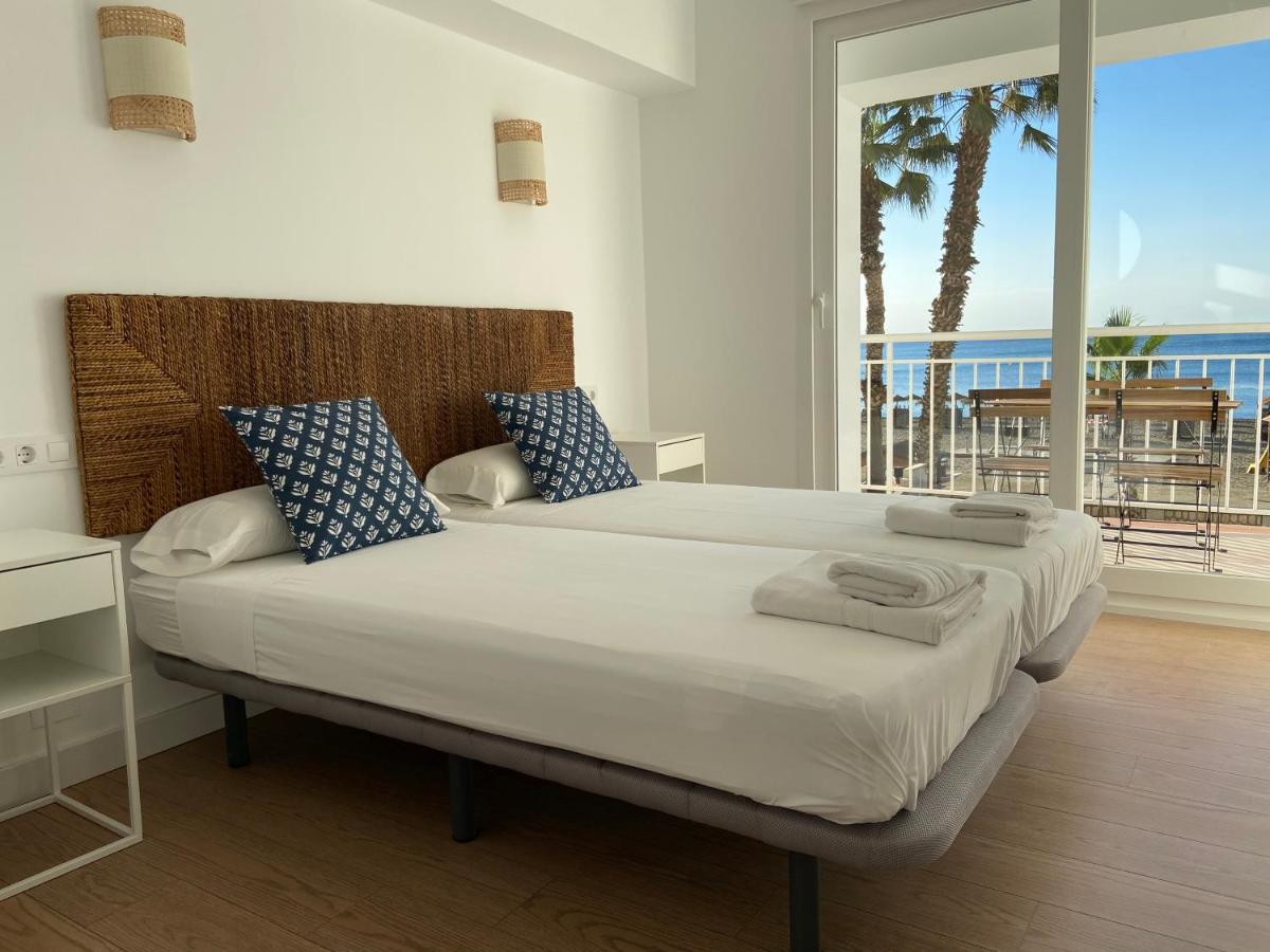 Malagueta Beach Front Mediterranean Apartment Malaga Luaran gambar