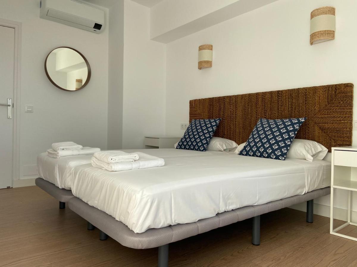 Malagueta Beach Front Mediterranean Apartment Malaga Luaran gambar